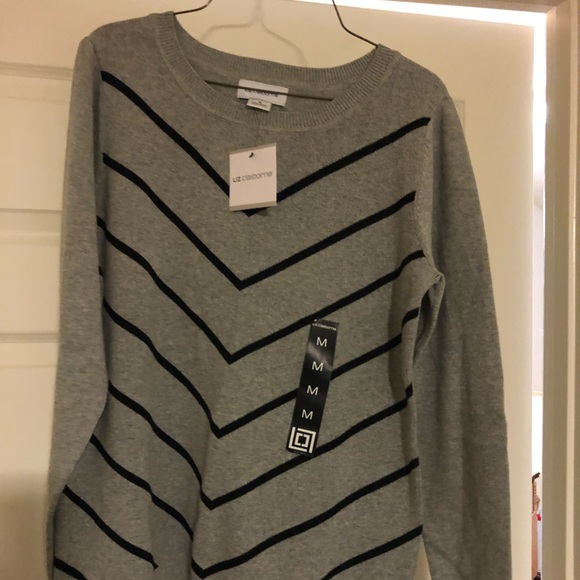 New women’s gray Liz Claiborne sweater.  100% cotton. Black lines on front. - Picture 1 of 3